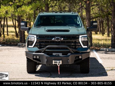 Used 2025 Chevrolet Silverado 3500 LTZ w/ LTZ Plus Package AWD/4WD image 2