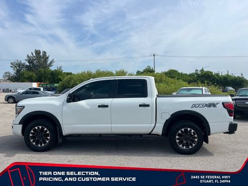 Used 2021 Nissan Titan PRO-4X w/ Pro-4x Convenience Package AWD/4WD image 4
