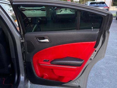 Used 2018 Dodge Charger R/T Scat Pack RWD image 54