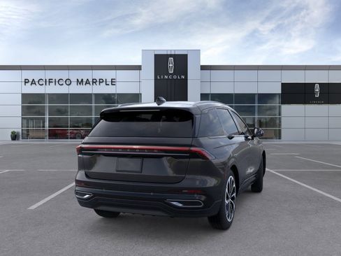 New 2026 Lincoln Nautilus Reserve AWD/4WD image 8