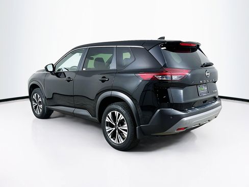 Used 2023 Nissan Rogue SV image 5