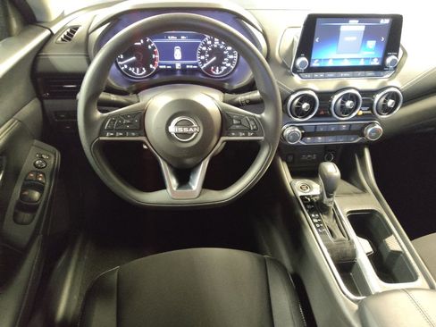 Used 2025 Nissan Sentra SV FWD image 22