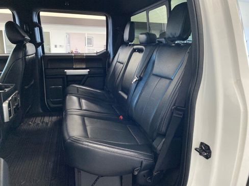 Used 2022 Ford F250 Lariat w/ Black Appearance Package AWD/4WD image 9