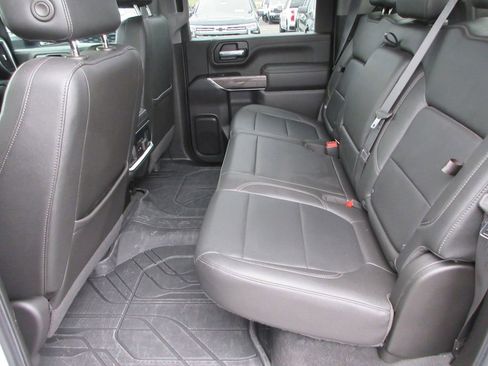 Certified 2022 Chevrolet Silverado 3500 LTZ w/ LTZ Convenience Package AWD/4WD image 17