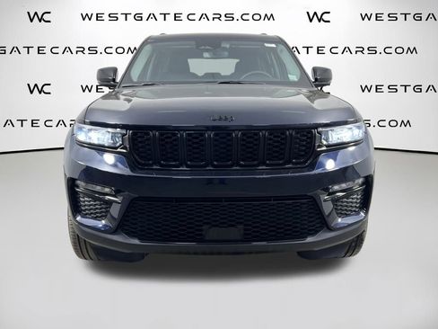 Used 2024 Jeep Grand Cherokee Limited w/ Black Appearance Package image 2