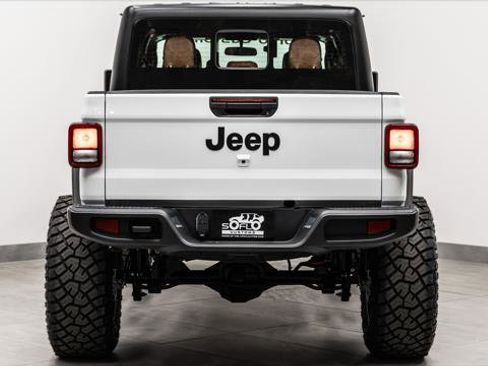Used 2026 Jeep Gladiator Sport image 13