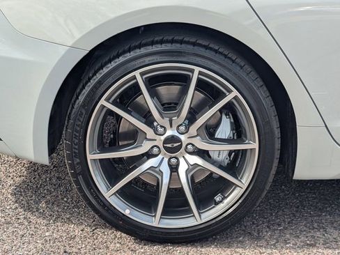 Used 2026 Genesis G70 2.5T image 9