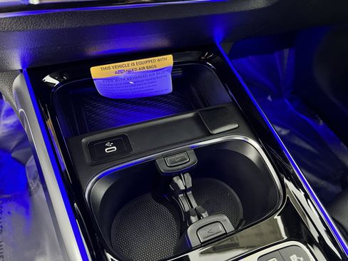 New 2025 Mercedes-Benz GLB 250 image 22