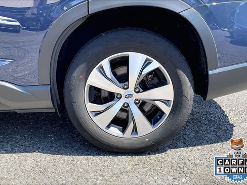 Certified 2024 Subaru Ascent Premium w/ Convenience Package AWD/4WD image 12