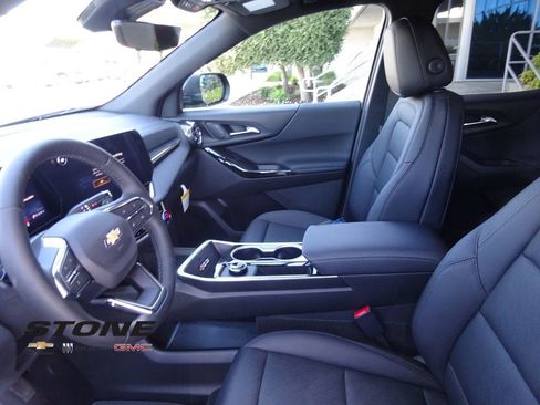 New 2026 Chevrolet Equinox LT FWD image 13
