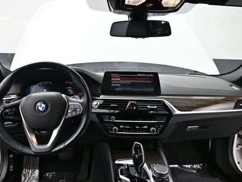 Used 2020 BMW 530i xDrive w/ Premium Package AWD/4WD image 16
