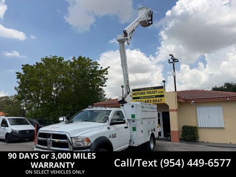 Used 2017 RAM 5500 SLT w/ Quick Order Package 29G SLT AWD/4WD image 1
