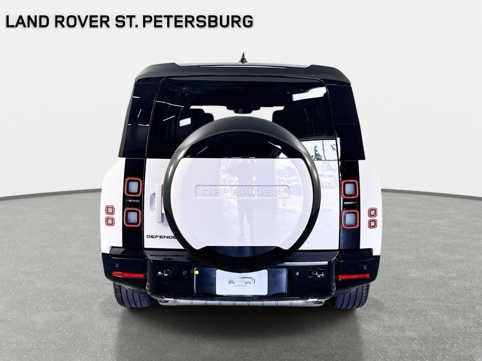 New 2026 Land Rover Defender 130 X-Dynamic SE AWD/4WD image 6