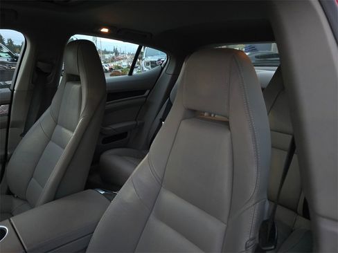 Used 2011 Porsche Panamera 4 image 27