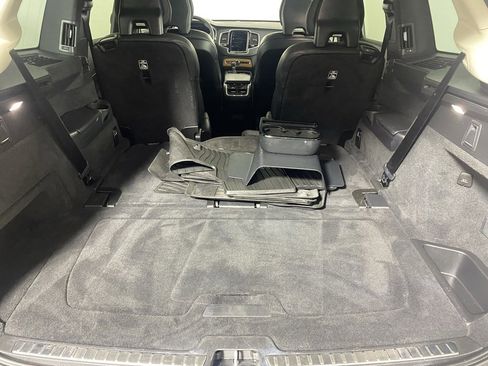 Used 2022 Volvo XC90 T6 Momentum w/ Advanced Package image 27