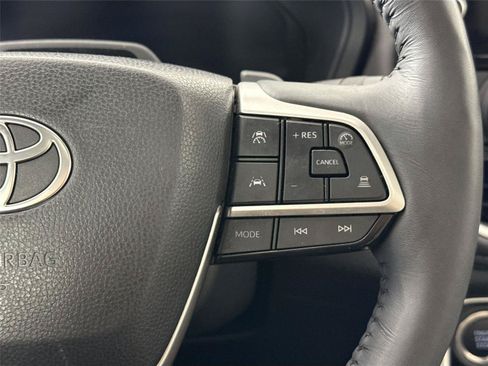 Certified 2024 Toyota Grand Highlander AWD image 20