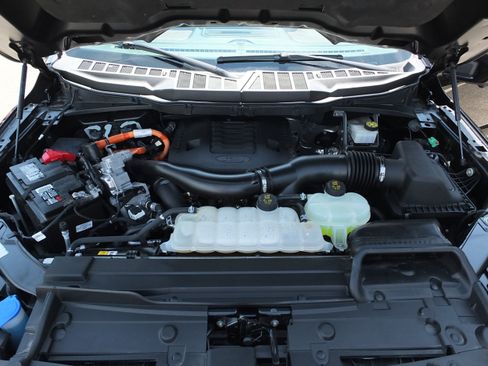 Used 2023 Ford F150 Lariat AWD/4WD image 11