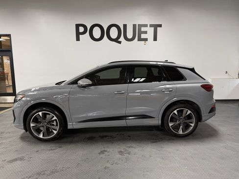 Used 2024 Audi Q4 e-tron Prestige image 1