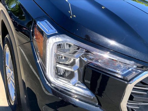 Used 2024 GMC Terrain SLE AWD/4WD image 26