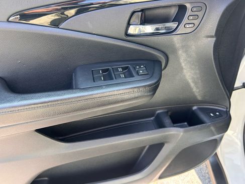 Used 2019 Honda Pilot Touring image 10