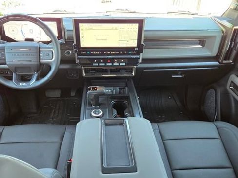 Used 2025 GMC Hummer EV 2X AWD/4WD image 12