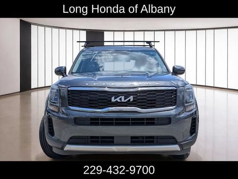 Used 2022 Kia Telluride LX FWD image 2