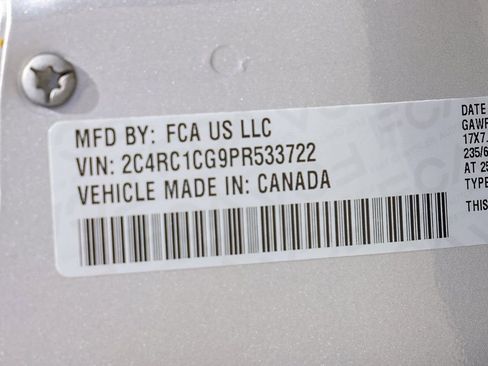Used 2023 Chrysler Voyager LX FWD image 31