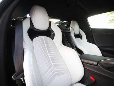 Used 2020 Chevrolet Corvette Stingray Preferred Cpe w/ 2LT Preferred Equipment Group image 44