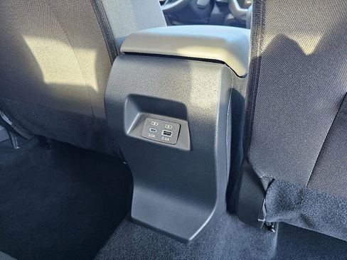 Certified 2025 Subaru Crosstrek 2.0i Premium image 21