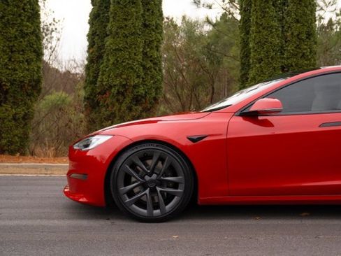 Used 2021 Tesla Model S Plaid image 5