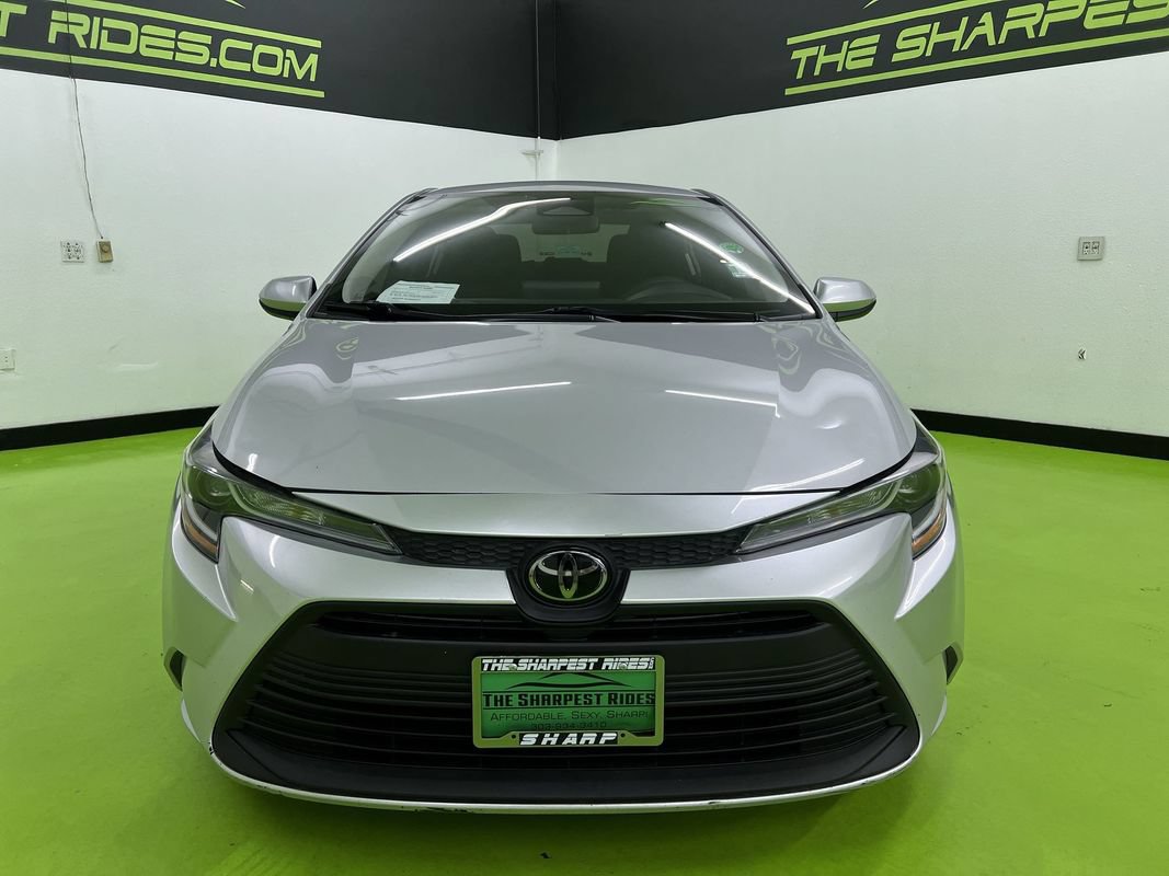 Used 2023 Toyota Corolla LE FWD image 3