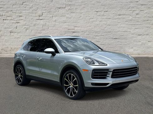 Used 2023 Porsche Cayenne AWD/4WD image 6