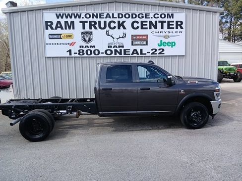 New 2026 RAM 3500 Tradesman AWD/4WD image 2