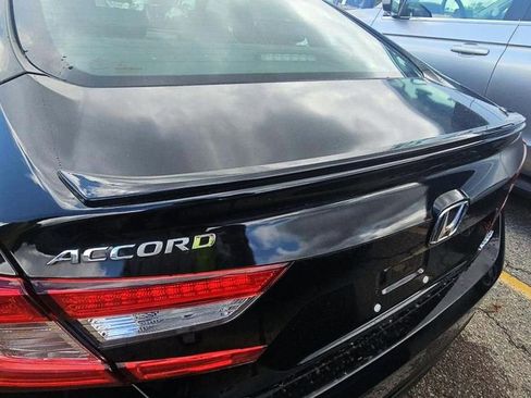 Used 2021 Honda Accord Sport image 4