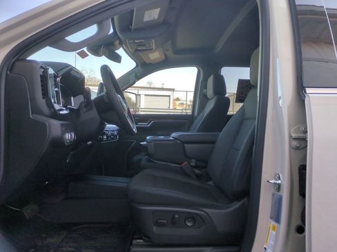 New 2026 GMC Sierra 2500 SLE w/ SLE Value Package; AWD/4WD image 12