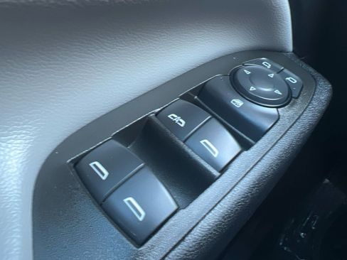 Used 2024 Chevrolet Equinox LS image 15