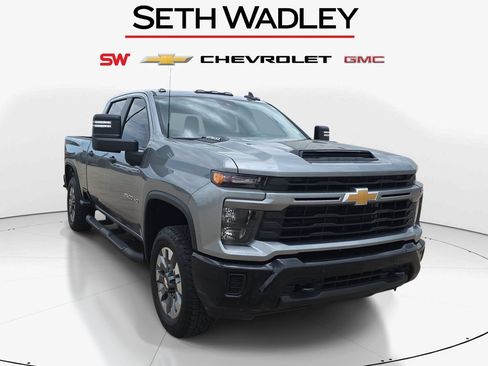 Used 2025 Chevrolet Silverado 2500 Custom w/ Custom Value Package AWD/4WD image 36