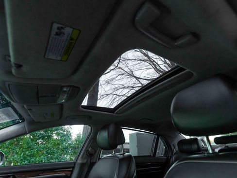 Used 2017 Genesis G90 5.0 Ultimate image 12