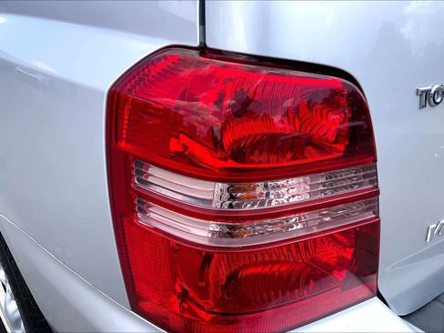 Used 2003 Toyota Highlander 2WD V6 image 25