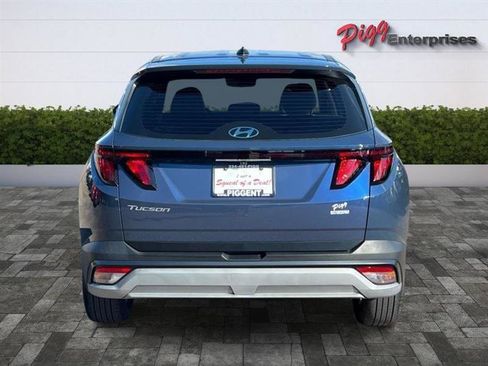 Used 2025 Hyundai Tucson SE FWD image 9