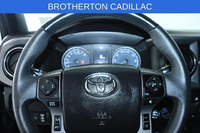 Used 2021 Toyota Tacoma TRD Off-Road AWD/4WD image 17