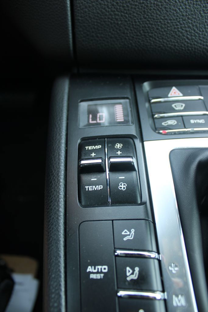 Used 2018 Porsche Macan S AWD/4WD image 47