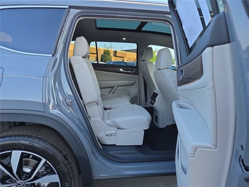 New 2026 Volkswagen Atlas SEL Premium R-Line AWD/4WD image 33