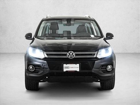 Used 2016 Volkswagen Tiguan SEL image 2