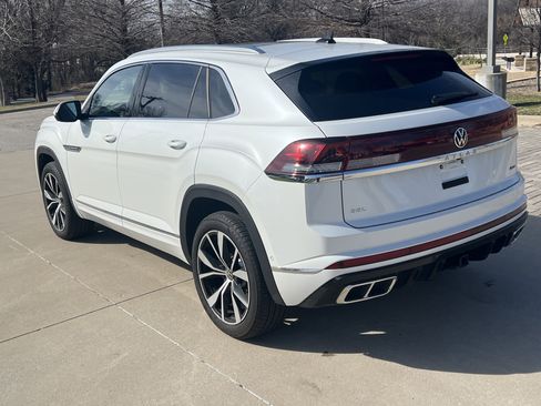 Certified 2025 Volkswagen Atlas Cross Sport SEL Premium R-Line image 8