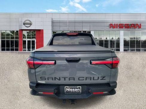 Used 2024 Hyundai Santa Cruz SEL FWD image 3