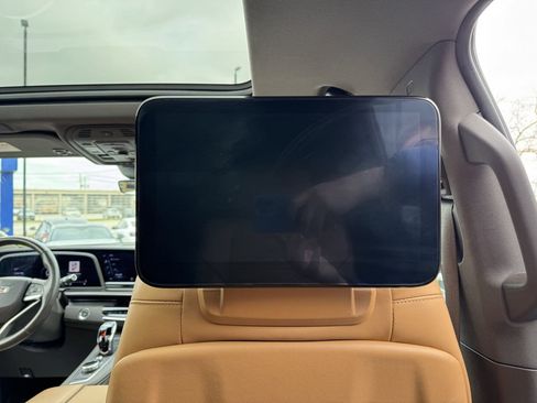 Used 2022 Cadillac Escalade Sport w/ Touring Package image 36