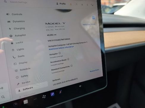 Used 2021 Tesla Model Y Long Range image 13