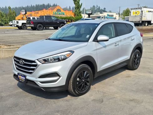 Used 2018 Hyundai Tucson SE w/ Cargo Package AWD/4WD image 3