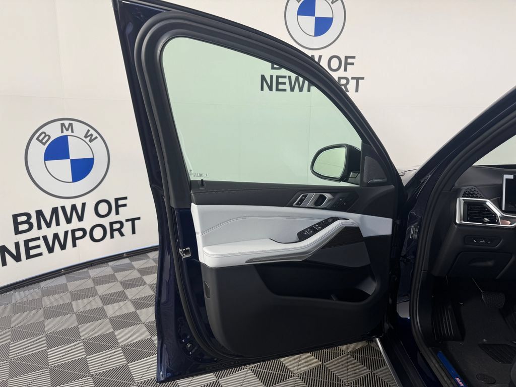 Used 2026 BMW X5 xDrive40i AWD/4WD image 17